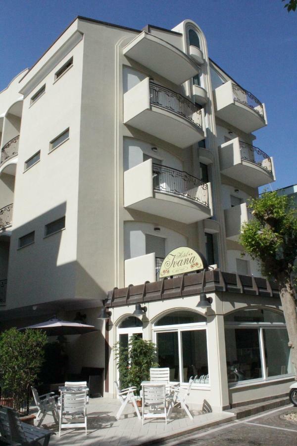 Ivana Hotel 2*